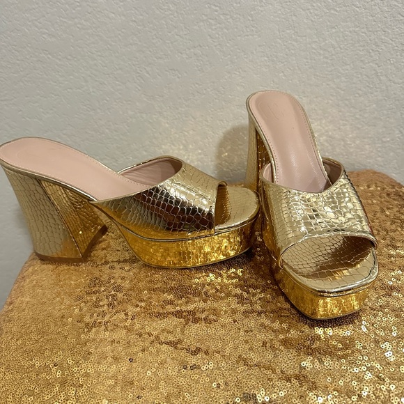 Gold Crocodile Embossed Chunky Platform Mules 4 inches size 40 - Picture 11 of 14